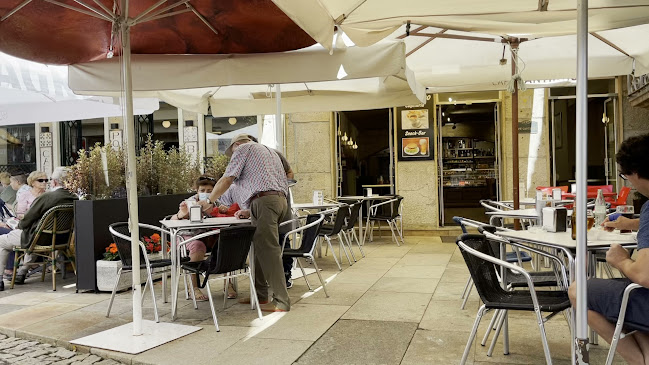 Opinii despre Cafe Cantinho în Valença - Gastronomia e hotelaria