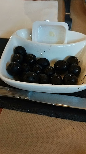 3 Copos - Tapas e Vinhos - Gastronomia e hotelaria