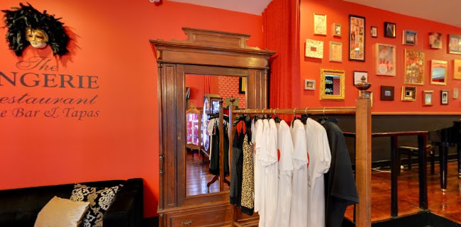 The Lingerie Restaurant - Gastronomia e hotelaria