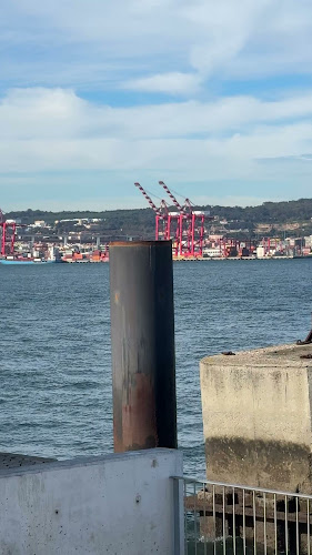 Restaurante Farol de Cacilhas - Gastronomia e hotelaria