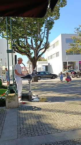 Opinii despre A Leitaria da Praça în Vila do Conde - Gastronomia e hotelaria