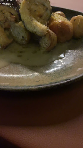 Atascado - taberna-restaurante - Gastronomia e hotelaria