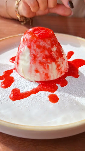 Praça Miguel Bombarda 7, 8200-076 Albufeira