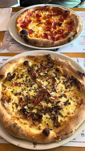 Gusto Pizza by Gusto DiVino