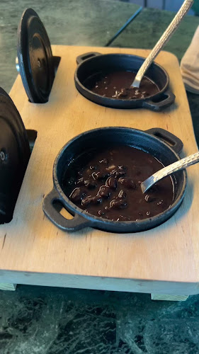 R. Pereiras 19, 4805-534 Sande (São Martinho)