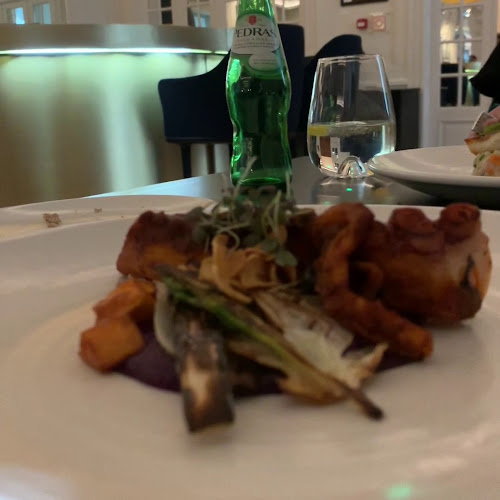 Opinii despre Vogue Café Porto în Porto - Gastronomia e hotelaria