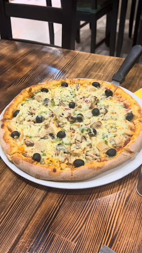 Opinii despre Tenis Pizza în Albufeira - Gastronomia e hotelaria