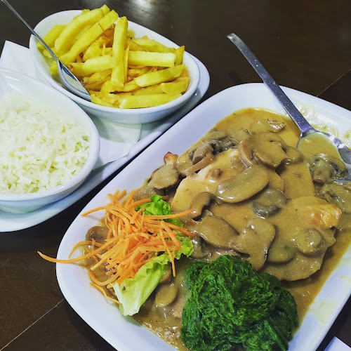 Opinii despre Grelhados do Candal în Vila Nova de Gaia - Gastronomia e hotelaria
