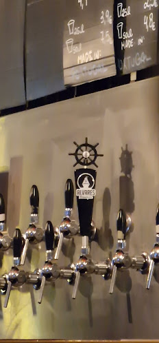 Comentarii opinii despre HopTrip Craft Beer Shop