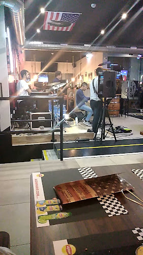 Route 66 - Your American Bar & Restaurant - Gastronomia e hotelaria