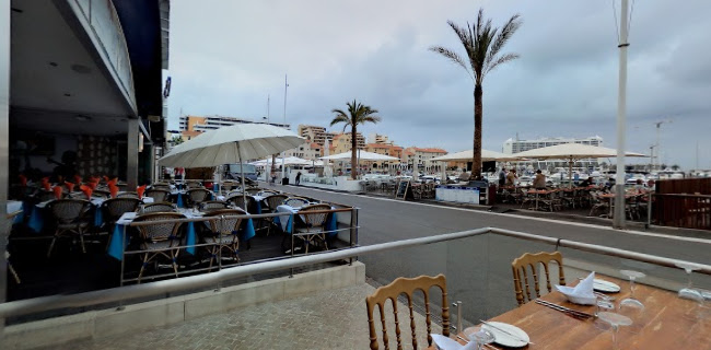 uniko Marina Restaurant Lounge