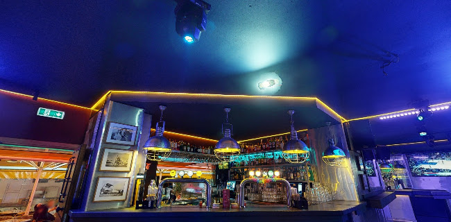 Comentarii opinii despre Meet Bar