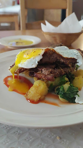 Opinii despre Versátil în Vila Nova de Monsarros - Gastronomia e hotelaria