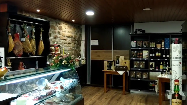 Opinii despre Os Penas - Garrafeira | Charcutaria | Tabacaria în Trancoso - Gastronomia e hotelaria