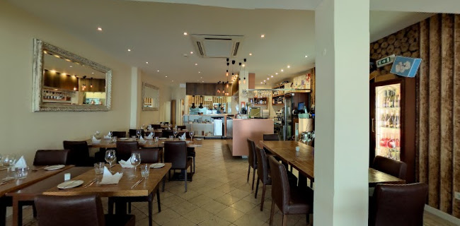 Comments and reviews of uniko Marina Restaurant Lounge