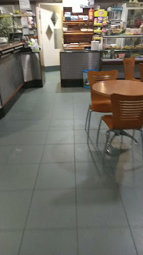 Café e Pão Quente "Lis Doce" - Leiria