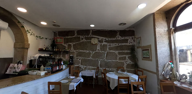 R. Alves Saldanha 211, 4440-665 Valongo