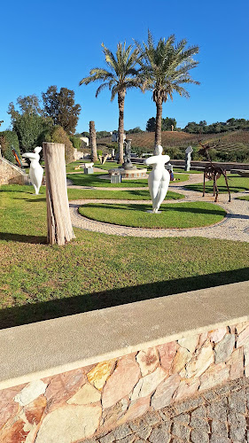 Quinta Dos Vales - Wine Estate - Estômbar