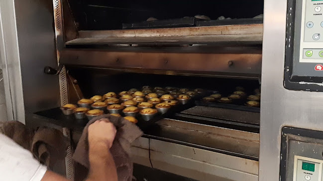 Opinii despre Padaria Rainha Do Douro Confeitaria în Vila Nova de Gaia - Gastronomia e hotelaria