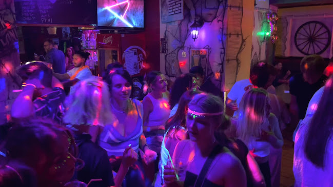 Opinii despre The Tavern în Lagos - Gastronomia e hotelaria