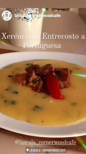 LASCALA Corner Wood Cafe