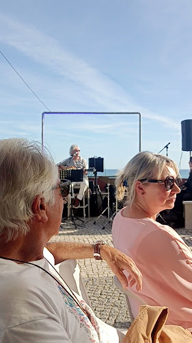 Outro Bar - Gastronomia e hotelaria