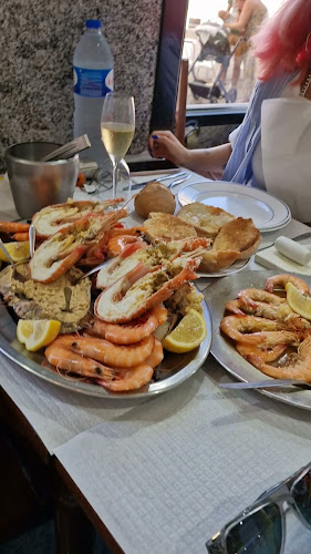 Opinii despre Restaurante Farol de Cacilhas în Almada - Gastronomia e hotelaria