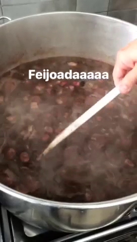 O Rei dos Petiscos, R. Armando Guerreiro 22A, 2855-593 Corroios