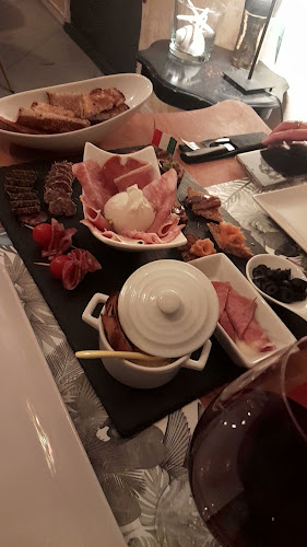 São Pedro Fusion Restaurant cozinha portuguesa e brasileira Pinseria Romana - Faro