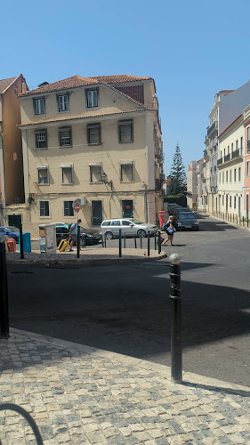 R. da Palmeira 28 C, 1200-313 Lisboa