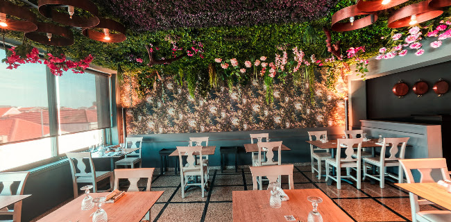 BOX 208 Italian Food