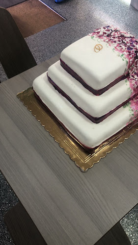 Opinii despre Pastelaria Flor de Caneças în Caneças - Gastronomia e hotelaria