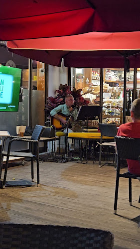 107, R. do Gorgulho 2, Funchal