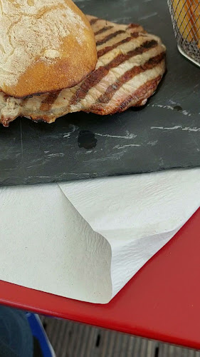 Opinii despre Casa das Caralhotas în Almeirim - Gastronomia e hotelaria