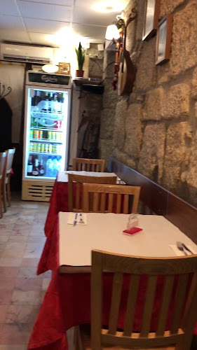Opinii despre Taberna Santo António în Porto - Gastronomia e hotelaria