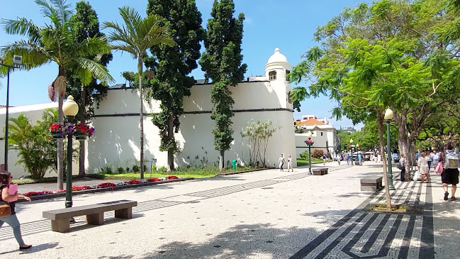 Av. Arriaga N° 29, São Martinho, 9000-060 Funchal
