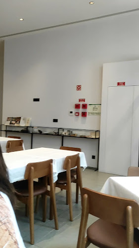 R. do Bonjardim 83, 4000-124 Porto