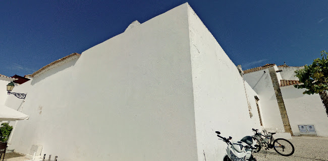 http://www.vilaadentro.pt/