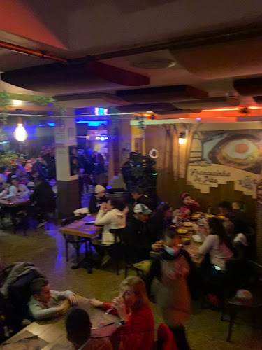 Opinii despre Barril Avenida (francesinha da Pita) în Valongo - Gastronomia e hotelaria