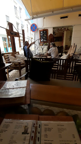 Opinii despre Bora Café în Lagos - Gastronomia e hotelaria