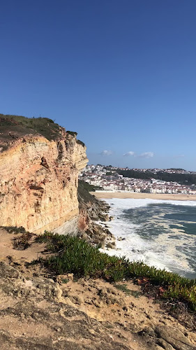 Av. Vieira Guimarães, 2450-000 Nazaré