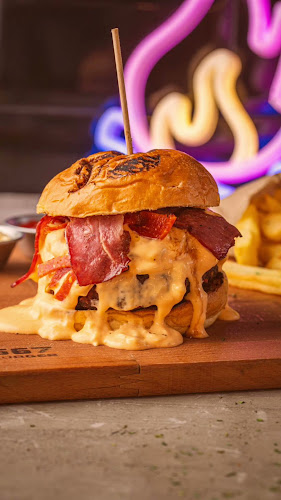 567 Burger Barreiro Open Times