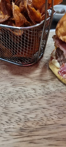 Opinii despre Restaurante Hell Bull - Steakhouse e Tapas în Pombal - Gastronomia e hotelaria