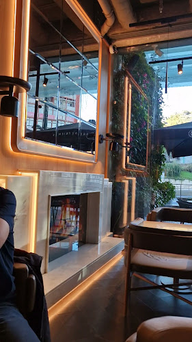 Opinii despre Bread & Friends în Lisboa - Gastronomia e hotelaria