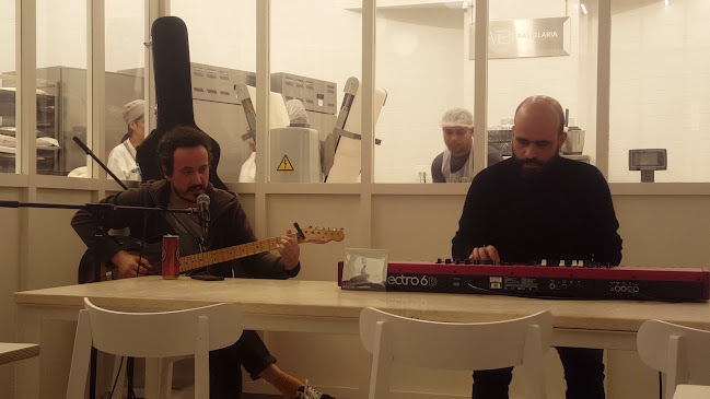 Av. da República 39 B, 1050-187 Lisboa