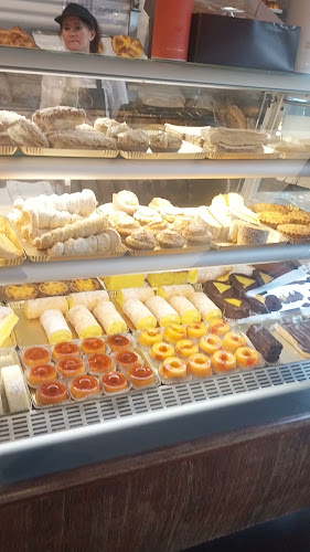 Opinii despre Confeitaria Padaria Santa Justa în Valongo - Gastronomia e hotelaria