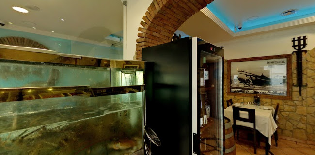 R. Dom Dinis A, 8125-507 Quarteira