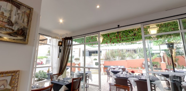 Goldi Restaurant - Gastronomia e hotelaria