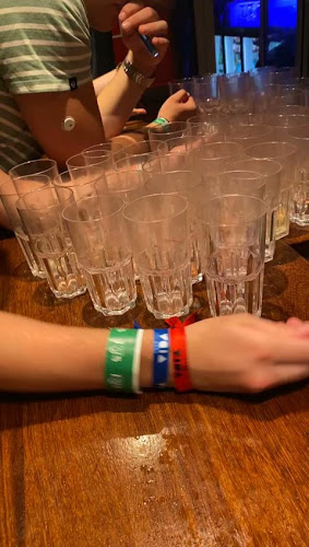 Comentarii opinii despre Kat's Rooftop pub Albufeira