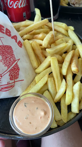 Opinii despre MJ Caffe - Snack e Snooker bar în Vagos - Gastronomia e hotelaria